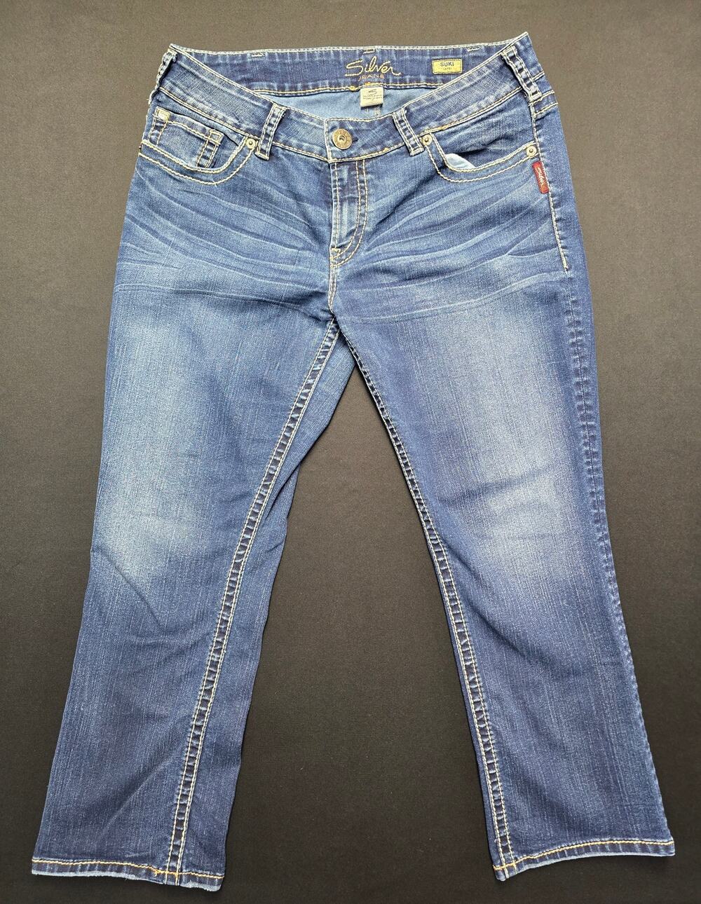 Silver Jeans Suki Capri Women’s W34 Blue Denim Stretch Mid Rise Cropped Jeans